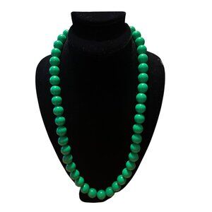 Green Beaded Necklace With Lobster Clasp